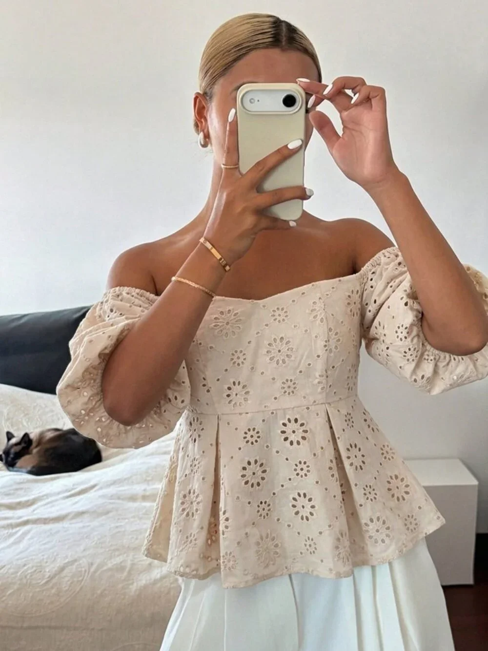 Khaki Boho Women's Elegant Off-Shoulder Puff Sleeve Lace Top